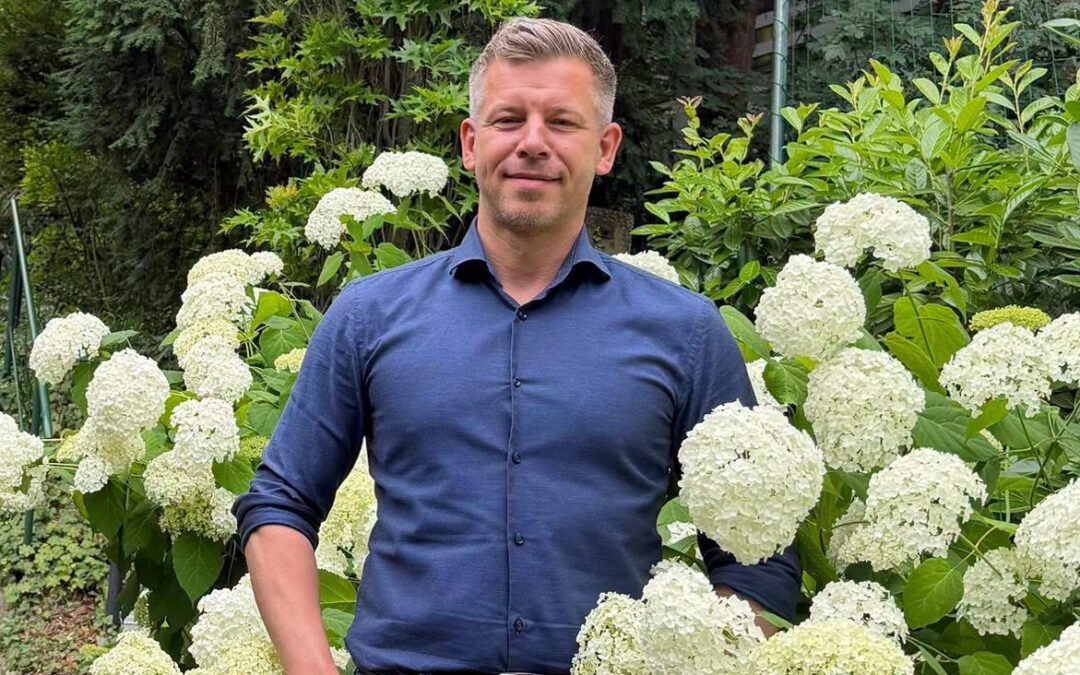Political Capital: Magyar Péter saját maga a legnagyobb politikai ellenfele