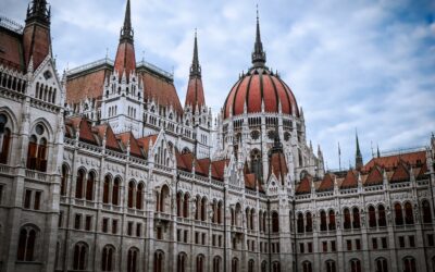 A választás napját tennék meg a demokrácia ünnepévé
