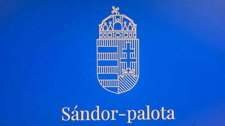 A köztársasági elnök szerint az alaptörvény-módosítási javaslat sérti a jogállamiság, a demokrácia és a hatalommegosztás elvét