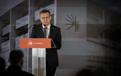 Krausz Ferenc visszaadta a Corvin-láncot