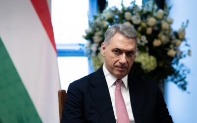 Lázár János lemond országgyűlési képviselői mandátumáról