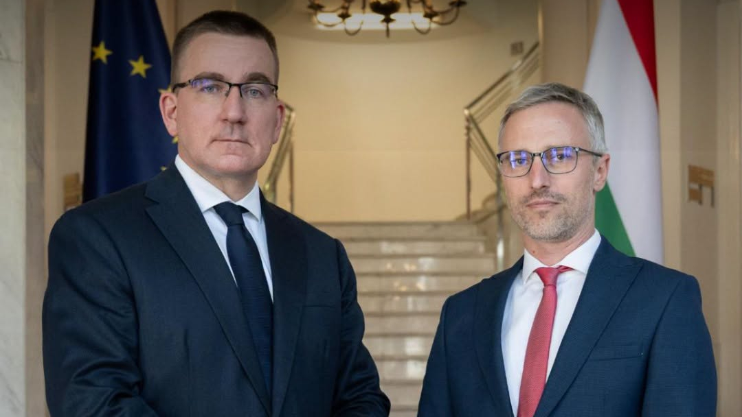 A volt partizános Feledy Botond vezeti a Külügyi Intézetet, Rácz András lesz a helyettese