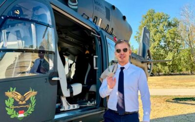 Magyar Péter honvédségi helikopterrel ment Paksra