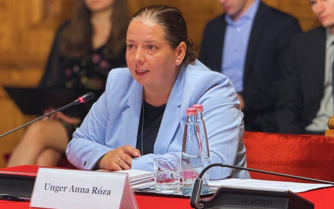 Már az is alkalmatlanná teszi Unger Annát a Nemzeti Vagyonvisszaszerzési és Vagyonvédelmi Hivatal elnöki posztjára, hogy egyáltalán jelentkezett rá.