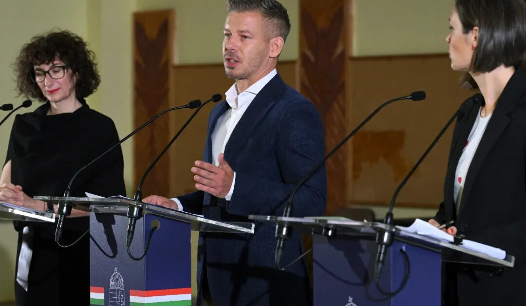 Megváltoztatja a kormány az azonos nemű párok örökbefogadásának szabályait