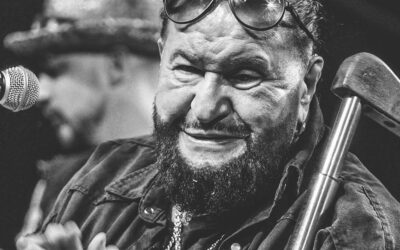 Elnémult a mikrofon – elhunyt Deák Bill Gyula, a magyar blues királya